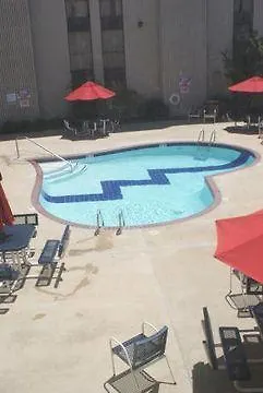 Elvis Presley'S Heartbreak Hotel Memphis