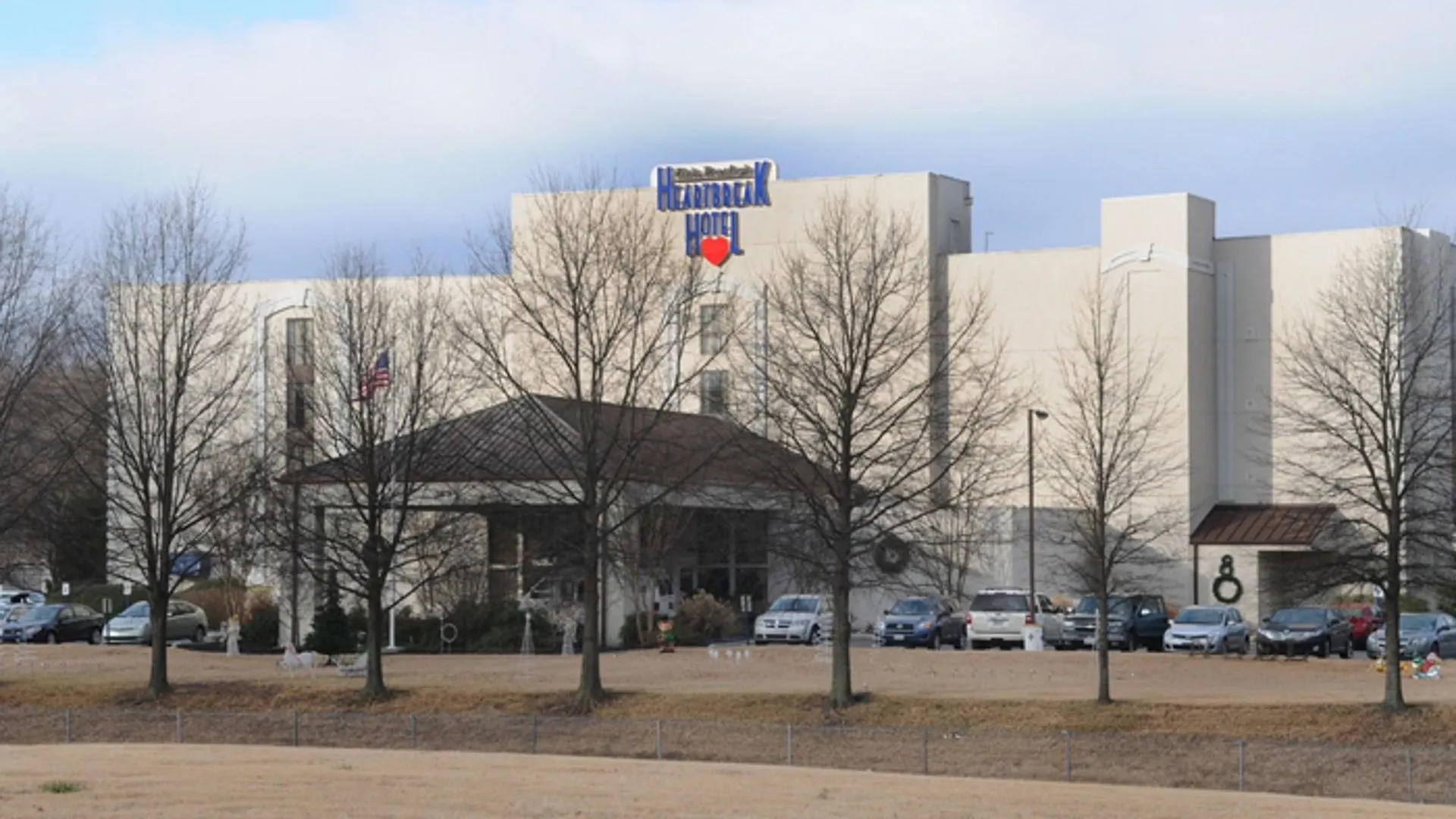 Elvis Presley'S Heartbreak Hotel Memphis