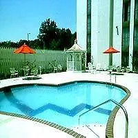 Elvis Presley'S Heartbreak Hotel Memphis