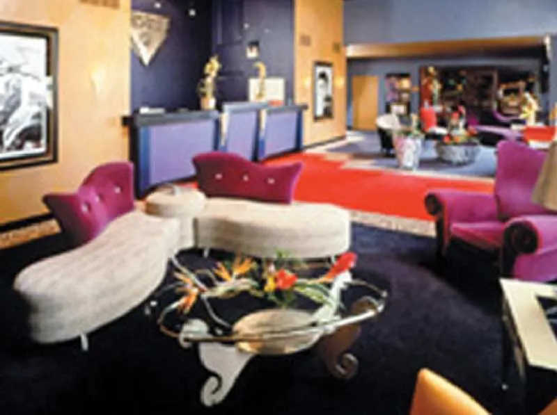 Elvis Presley'S Heartbreak Hotel Memphis 3*,