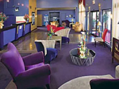 Elvis Presley'S Heartbreak Hotel Memphis