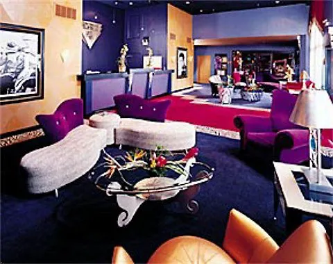 Elvis Presley'S Heartbreak Hotel Memphis